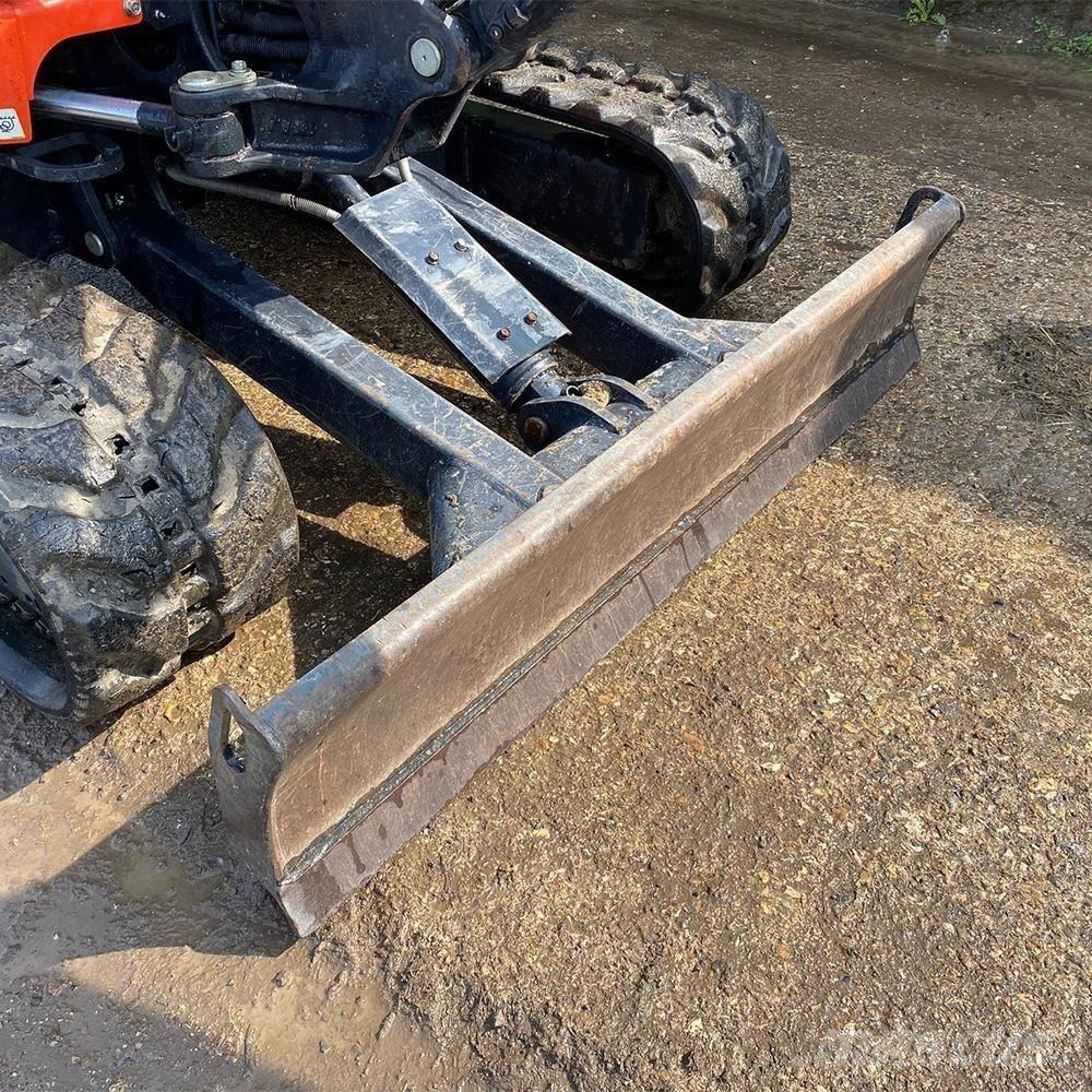 Kubota U 27-4 Мини екскаватори < 7 т