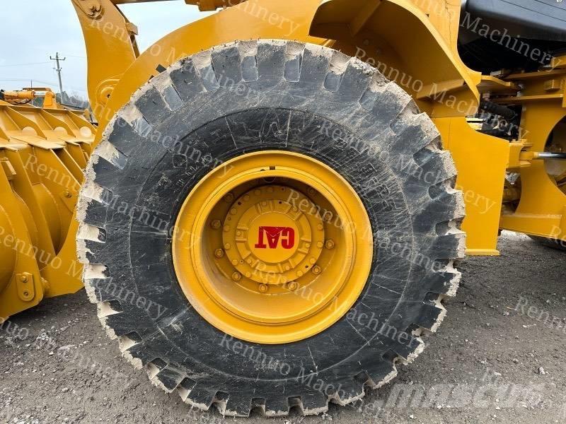 CAT 966H Колесни товарачи