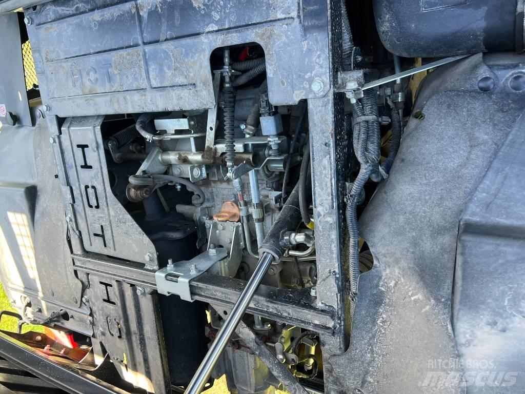 Kubota RTV 1100 Комунални съоражения