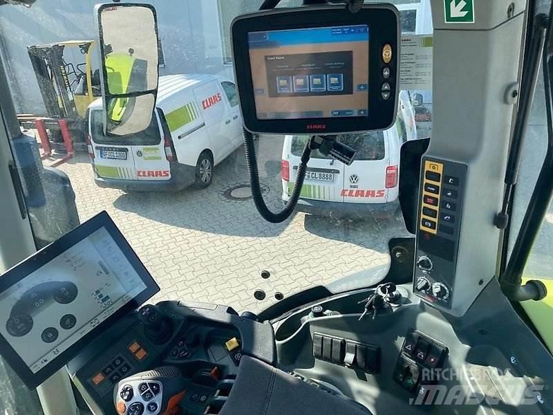 CLAAS Axion 930 Трактори