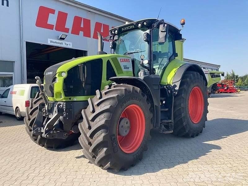 CLAAS Axion 930 Трактори