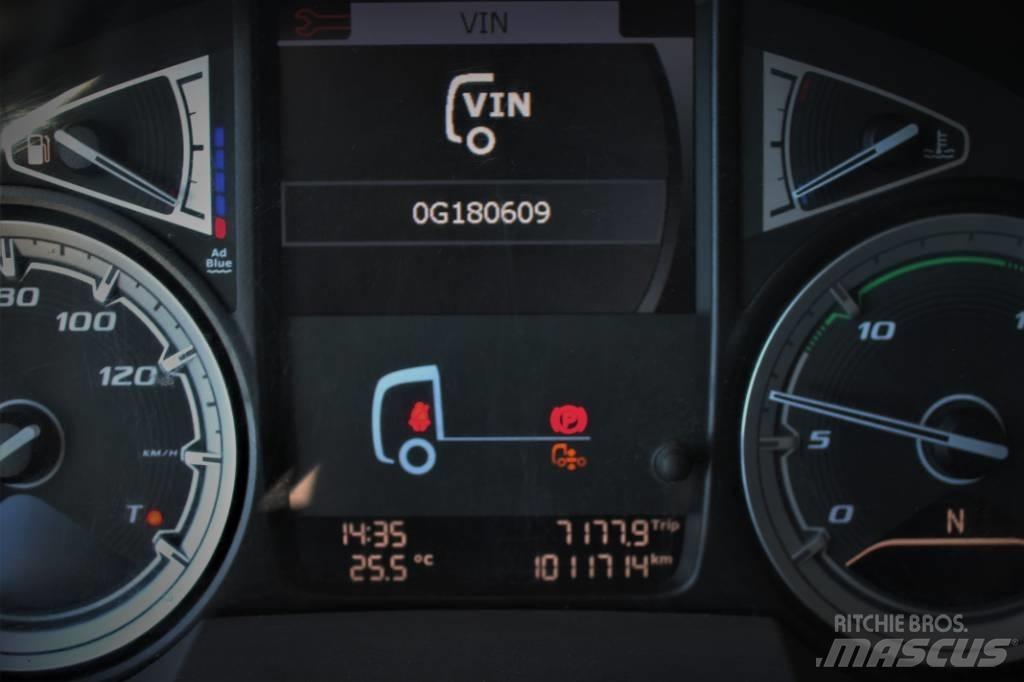 DAF XF 480 FAS 6x2 Автофургони