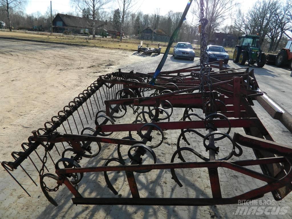 Lilla Harrie 3600 Култиватори