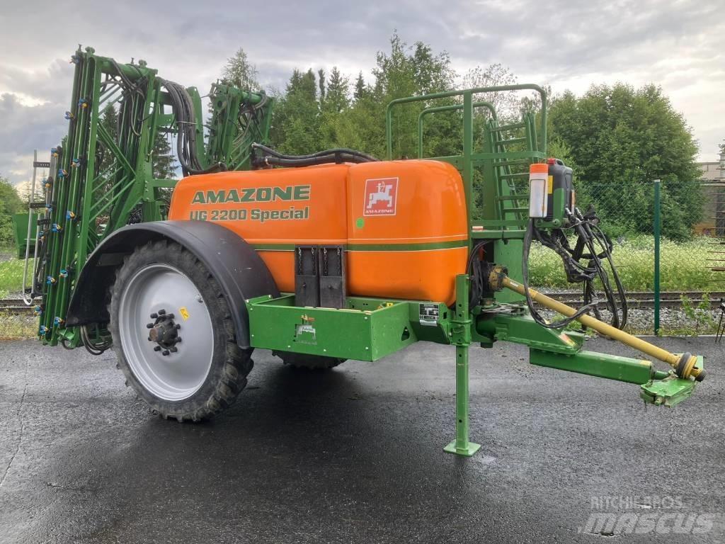 Amazone UG 2200 Прикачни пръскачки
