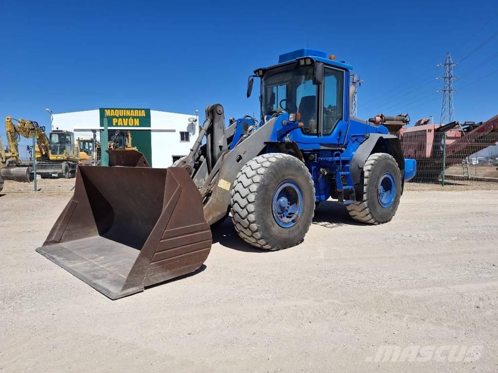 Volvo L 120 F Колесни товарачи