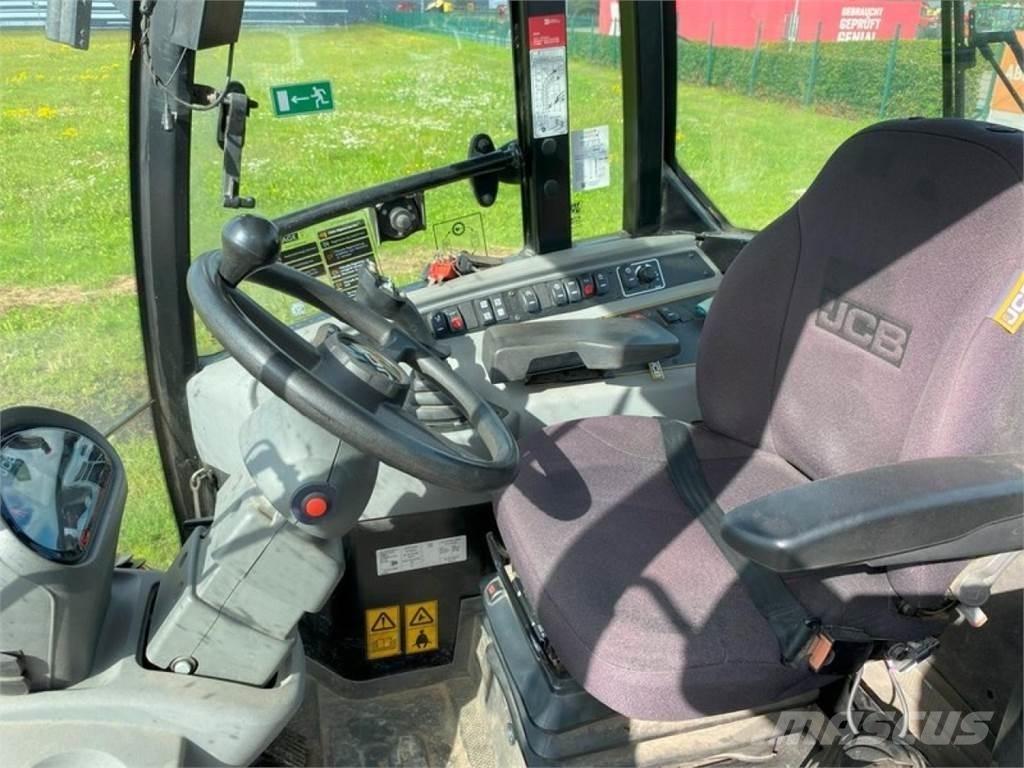 JCB TM 220 - 40 KM/H Телескопични товарачи за селското стопанство