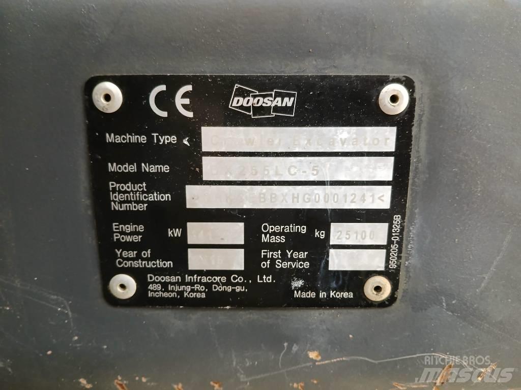 Doosan DX 255 LC Верижен екскаватор