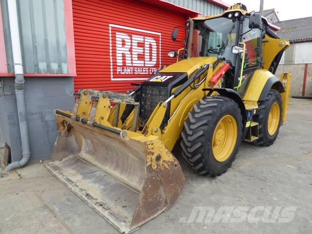CAT 444 Товарач със заден ексватор