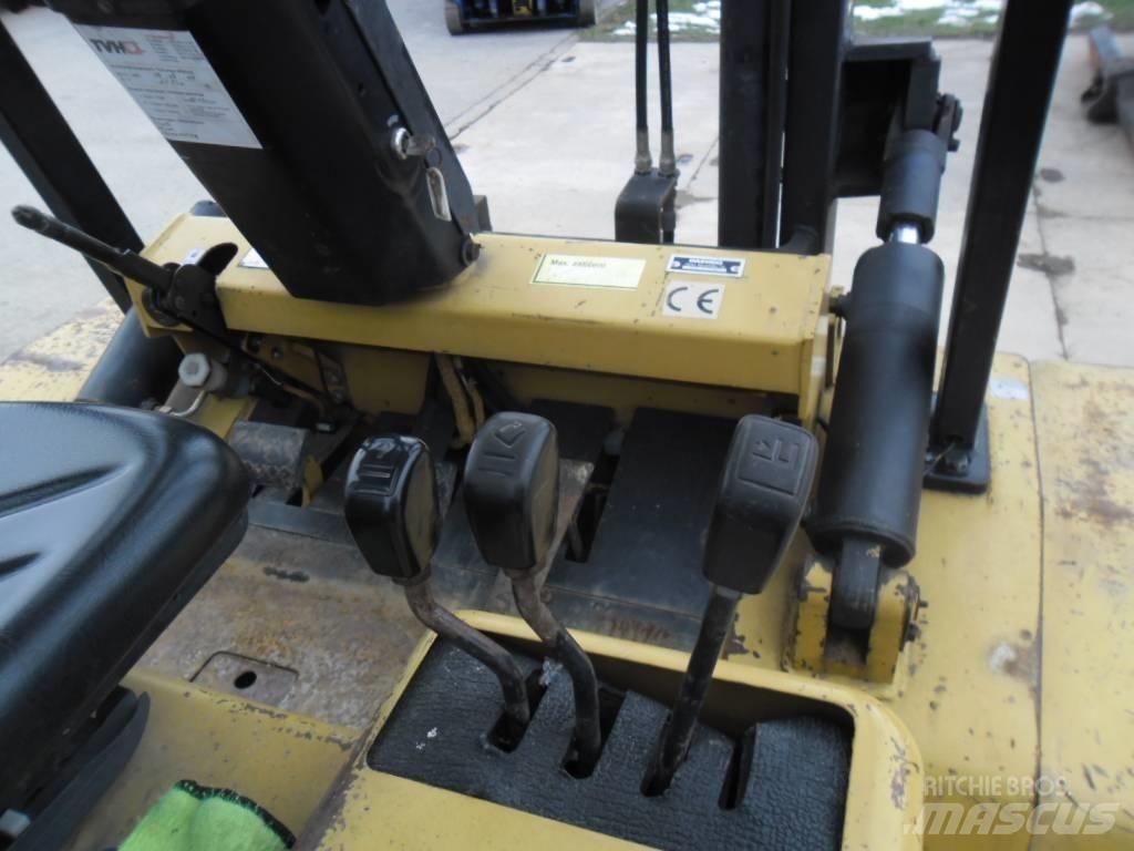 Daewoo Doosan D 40S Дизелови камиони