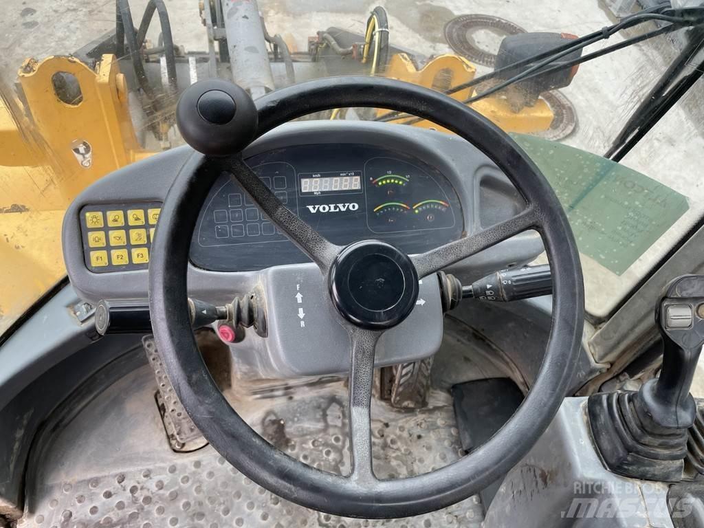 Volvo L 30 ZX Колесни товарачи