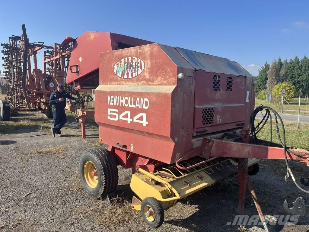 New Holland 544 Сламопреси за кръгли бали
