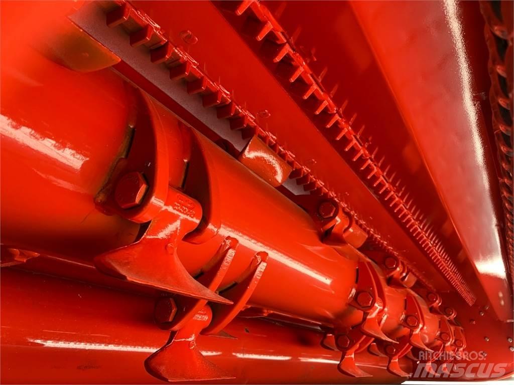 Maschio Delta 830 Друга техника за жънене на фураж