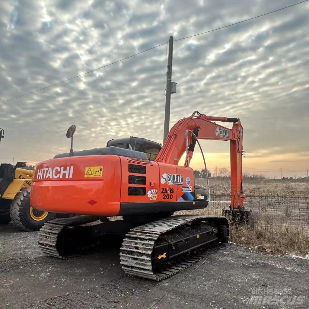 Hitachi ZX 200 Верижен екскаватор