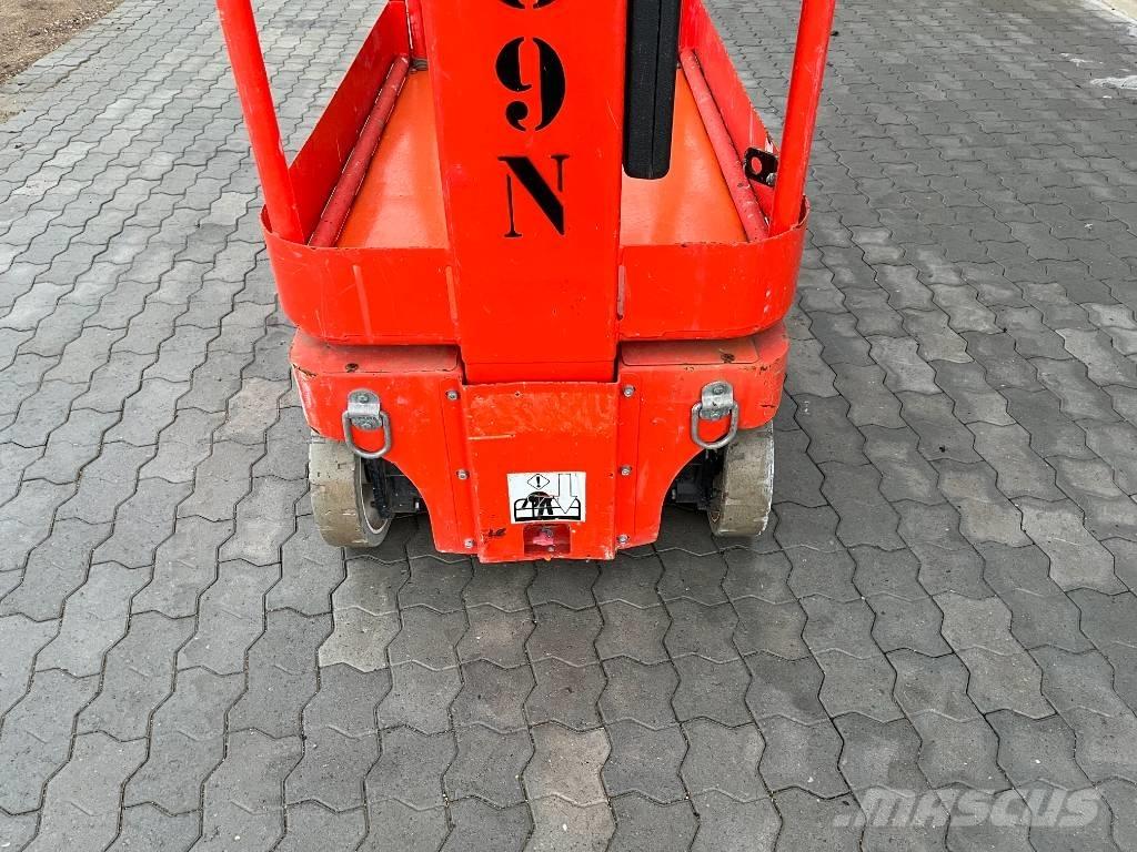 Snorkel TM 12 Вертикални мачтови повдигачи
