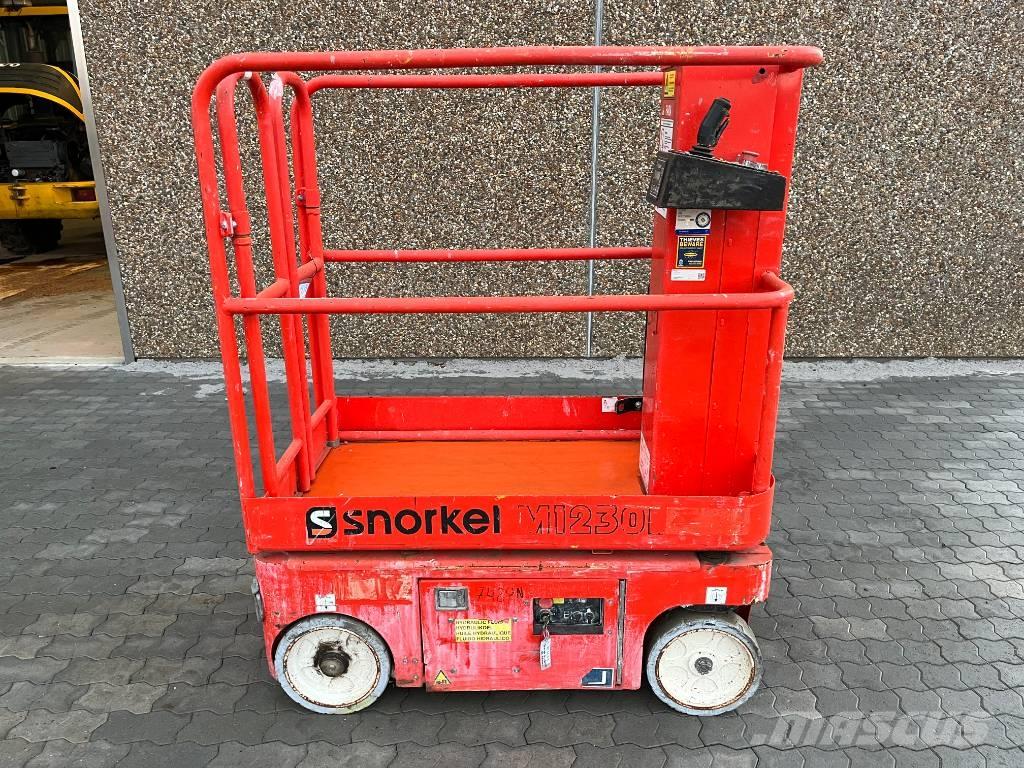 Snorkel TM 12 Вертикални мачтови повдигачи
