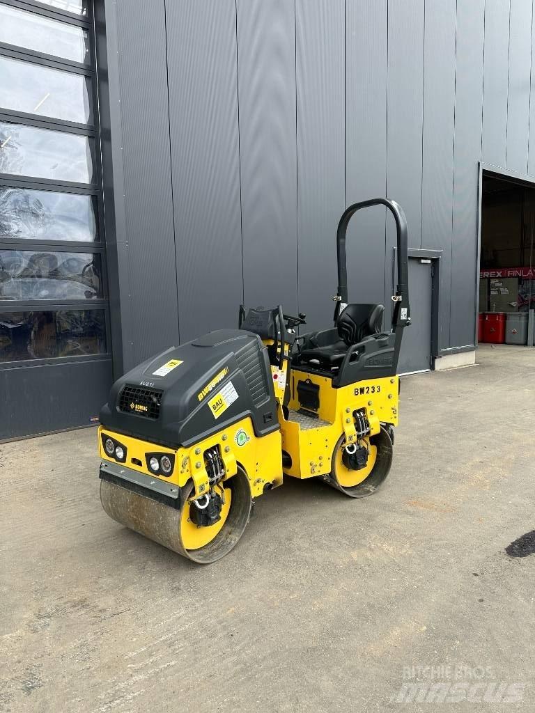 Bomag BW 80 AD-5 Двойни барабанни ролки
