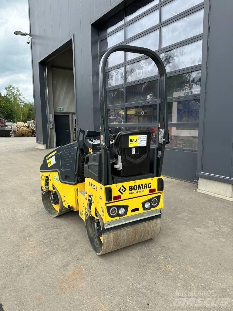 Bomag BW 80 AD-5 Двойни барабанни ролки
