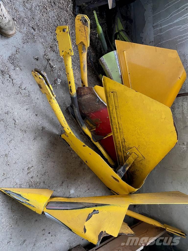 New Holland CX 8070 Комбайни