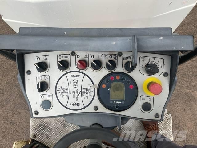 Bomag BW 120 AD-5 Двойни барабанни ролки
