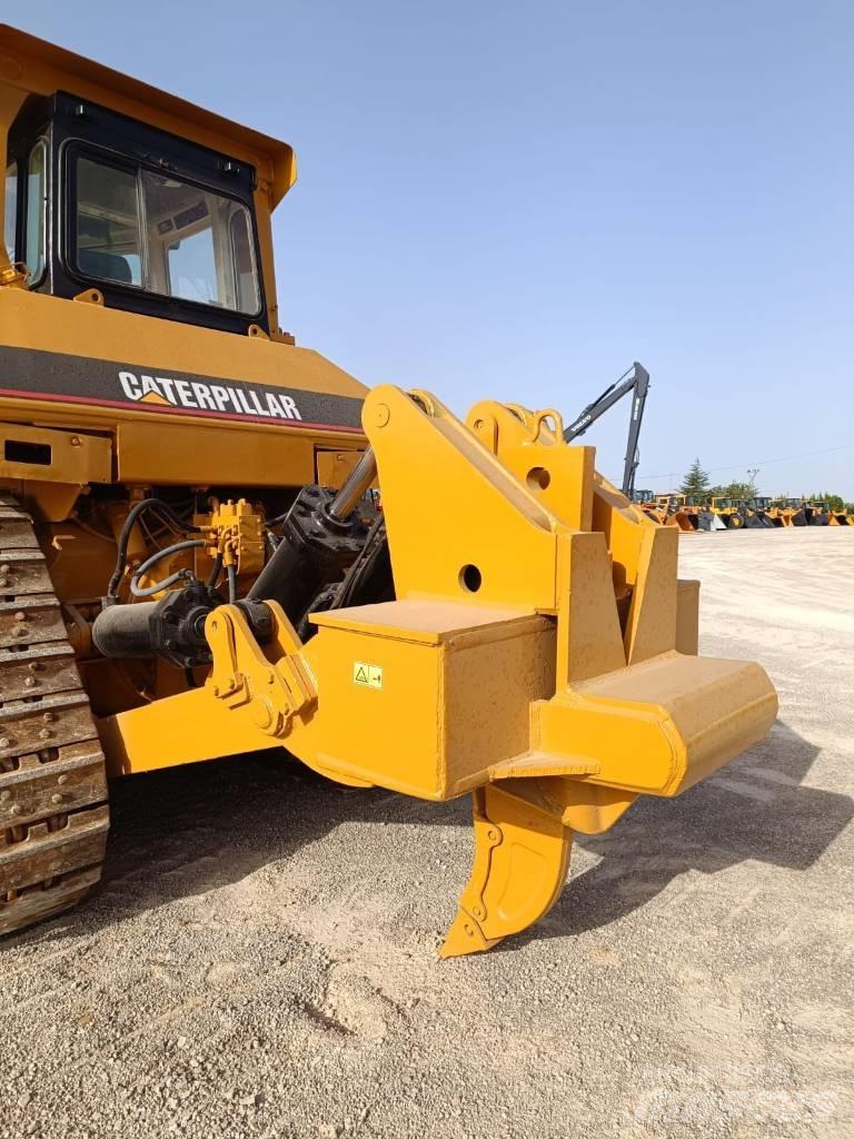 CAT D 8 L Верижни булдозери
