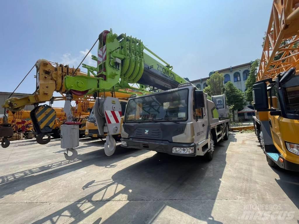 Zoomlion ZCT251V Всъдеходни кранове