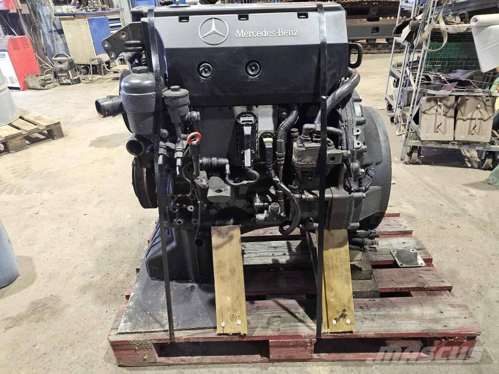 Mercedes-Benz LA904 Двигатели