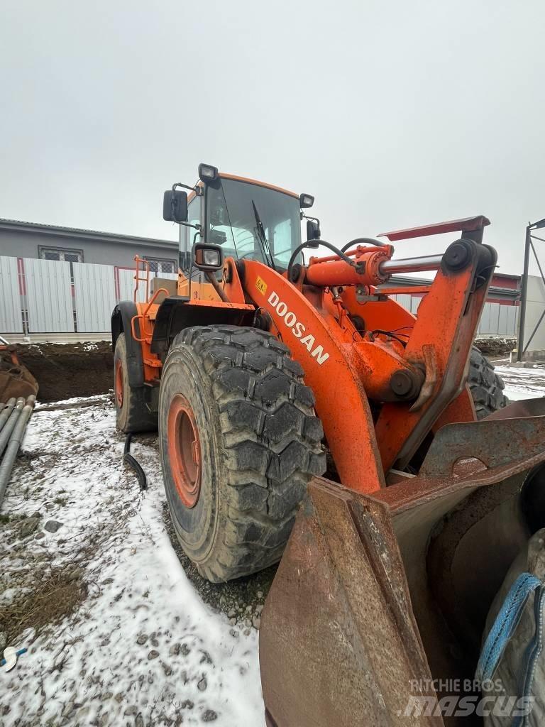 Doosan DL 400 Колесни товарачи