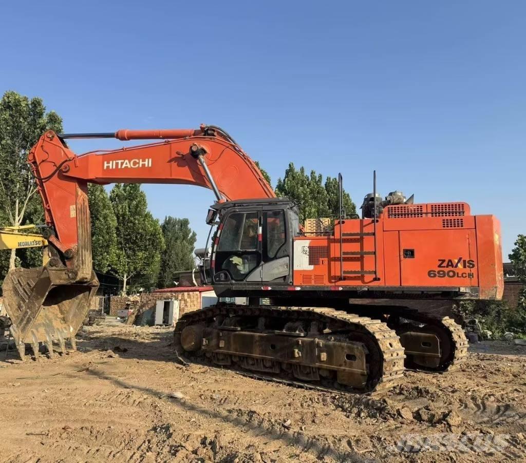 Hitachi ZX690LCH-5A Верижен екскаватор