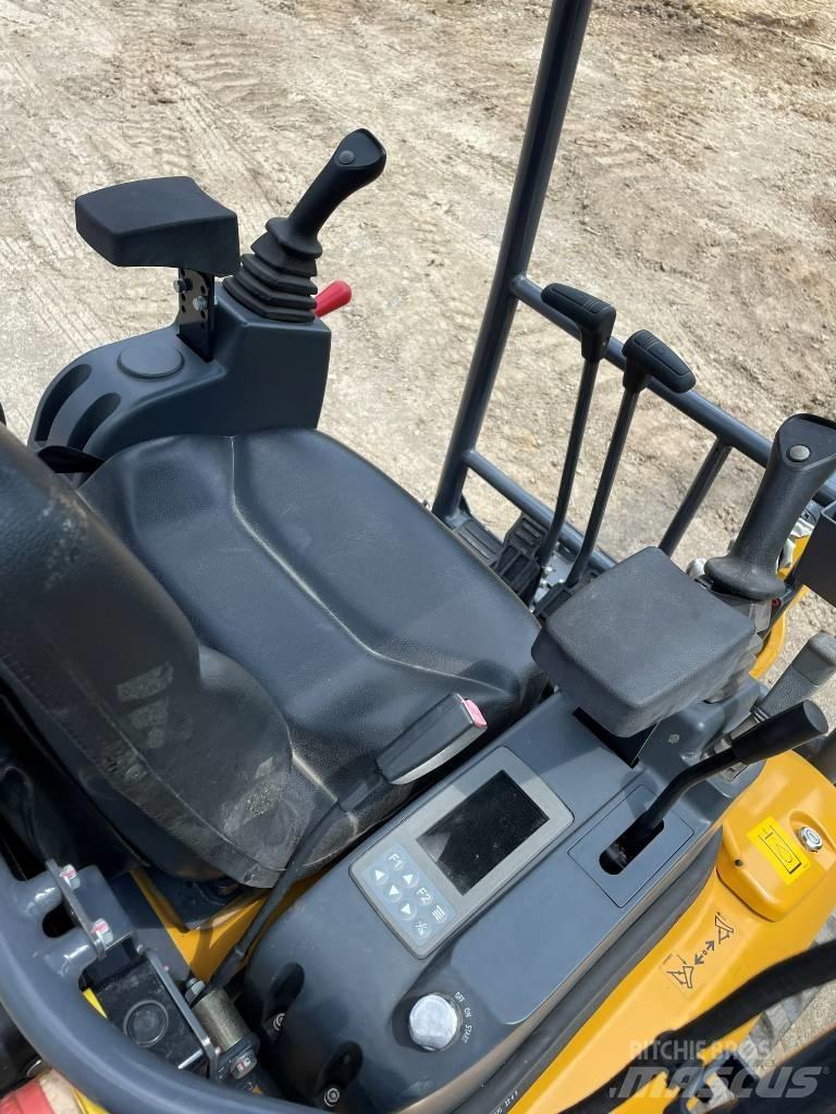 XCMG XE 18 U Мини екскаватори < 7 т