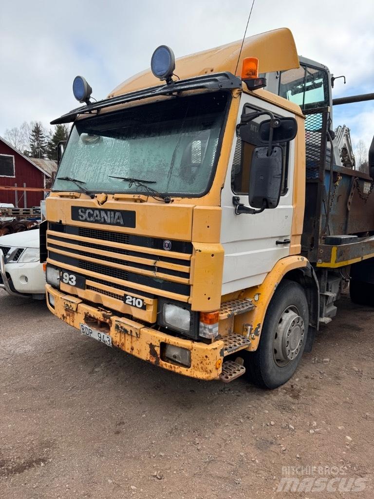 Scania P 82 H Камиони със скипов подемник