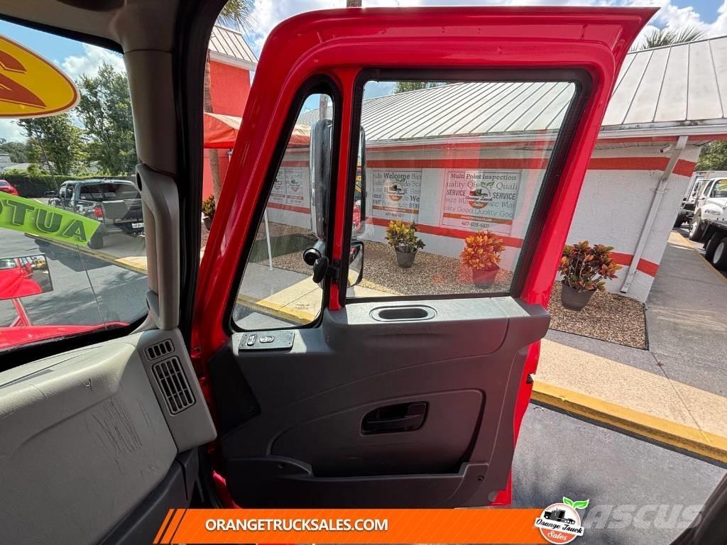 International 4300 Каросерии