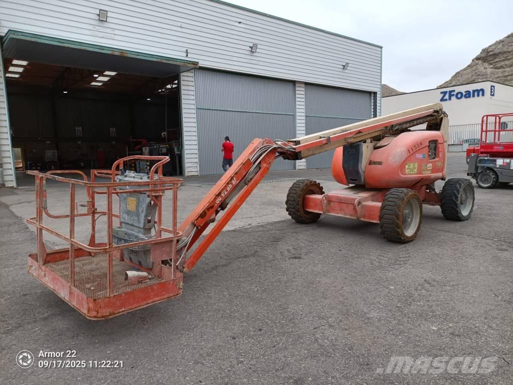 JLG 600 AJ Съчленени стрелови подемници