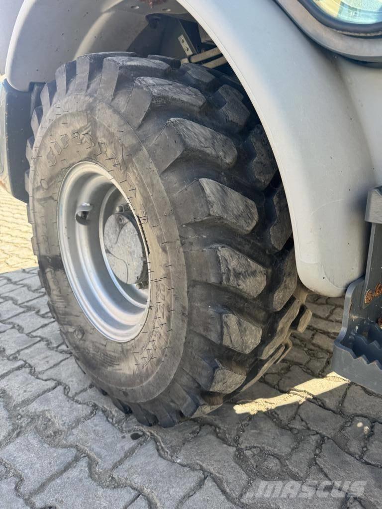 Kramer 8095 Колесни товарачи