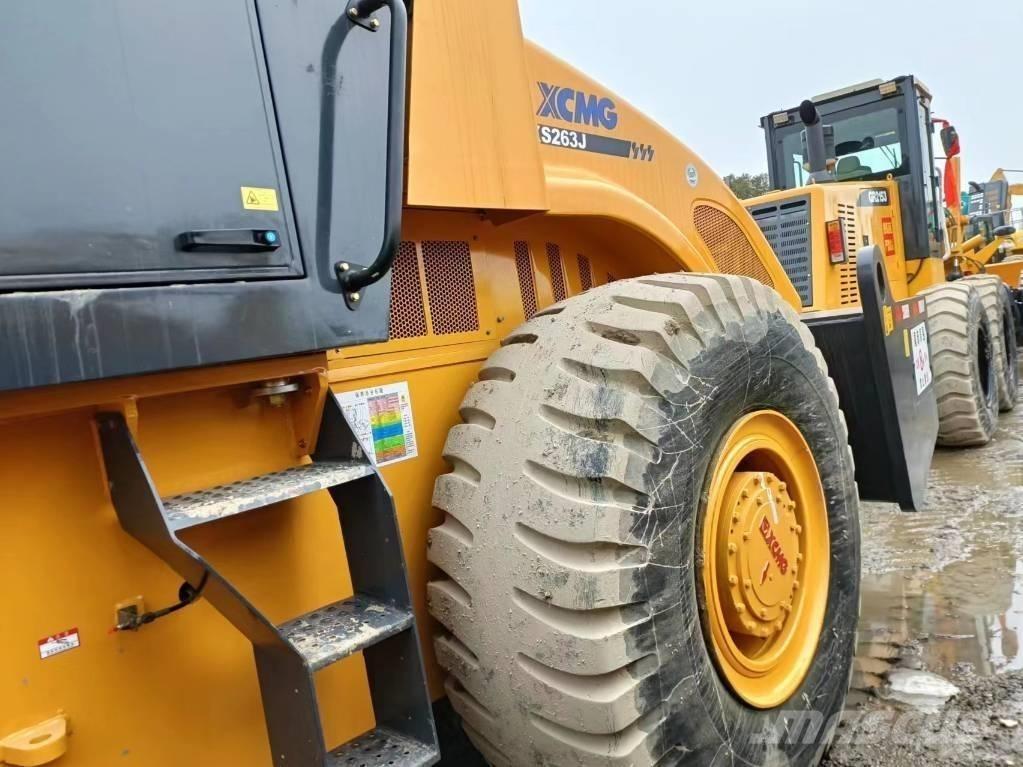 XCMG XC263J Еднобарабанни ролки
