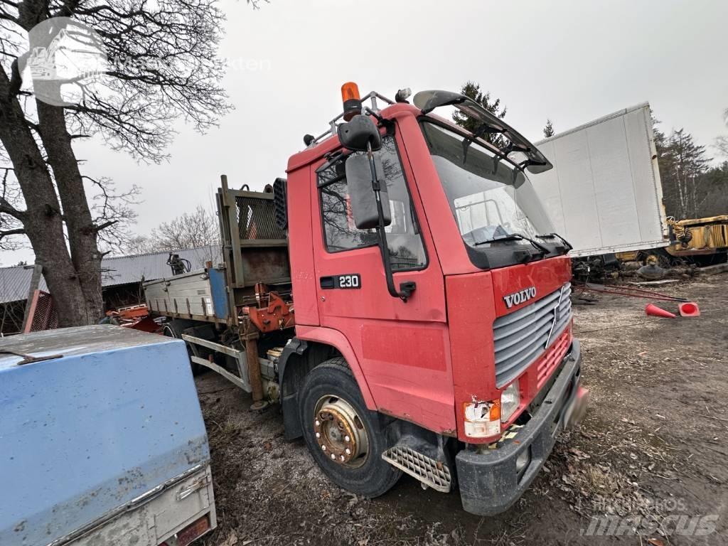Volvo FL7 Автокранове