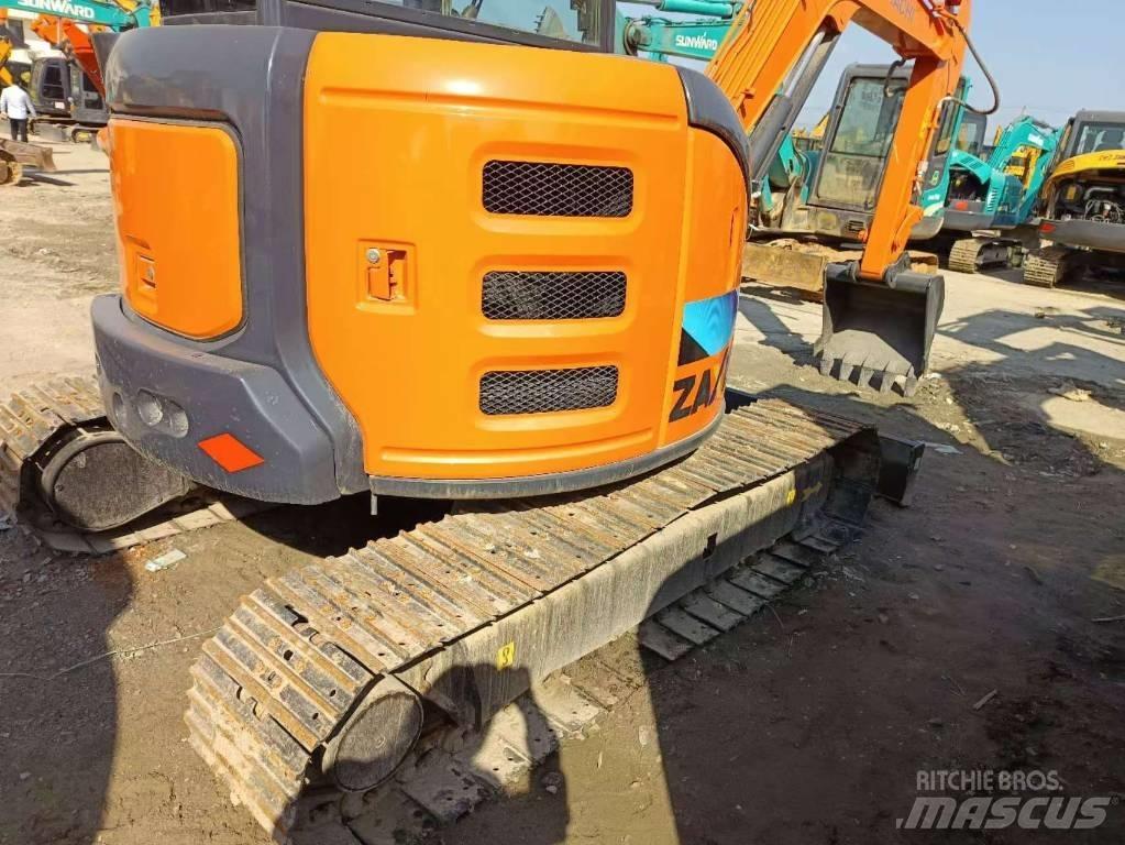 Hitachi ZX 55 Мини екскаватори < 7 т