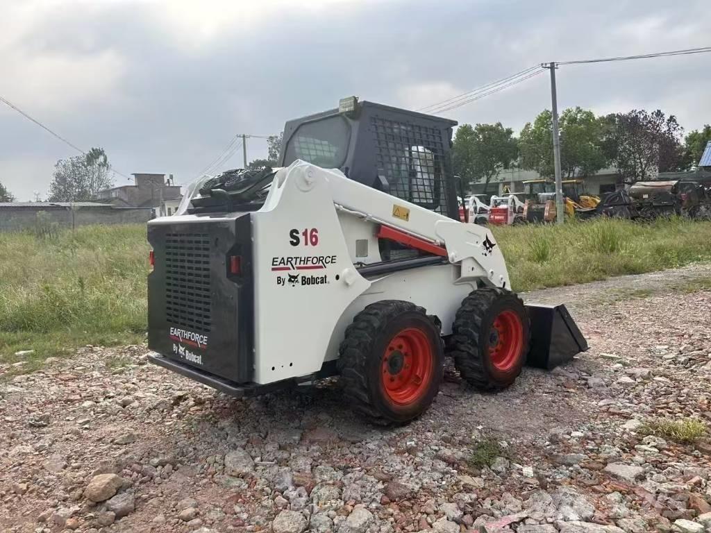 Bobcat S 16 Мини товарачи

