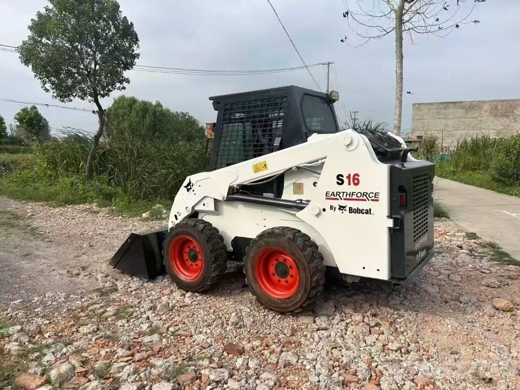 Bobcat S 16 Мини товарачи
