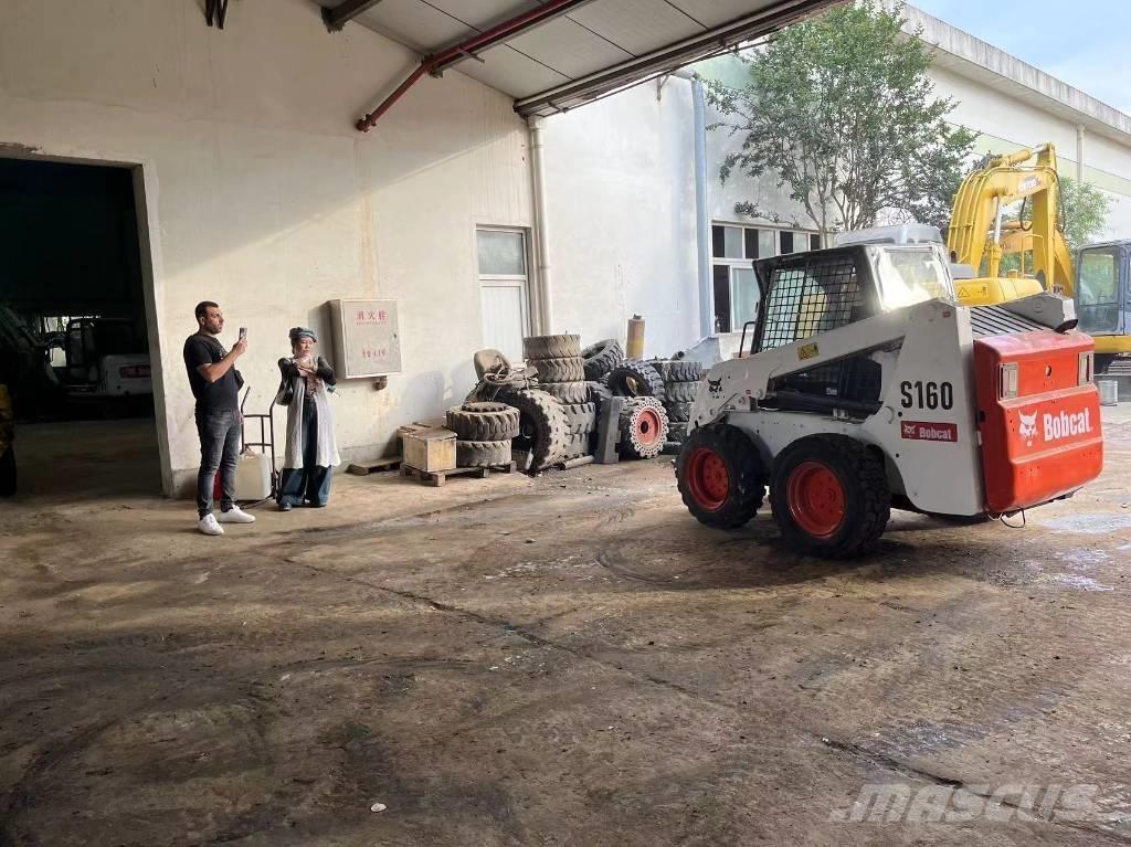 Bobcat S 160 Мини товарачи
