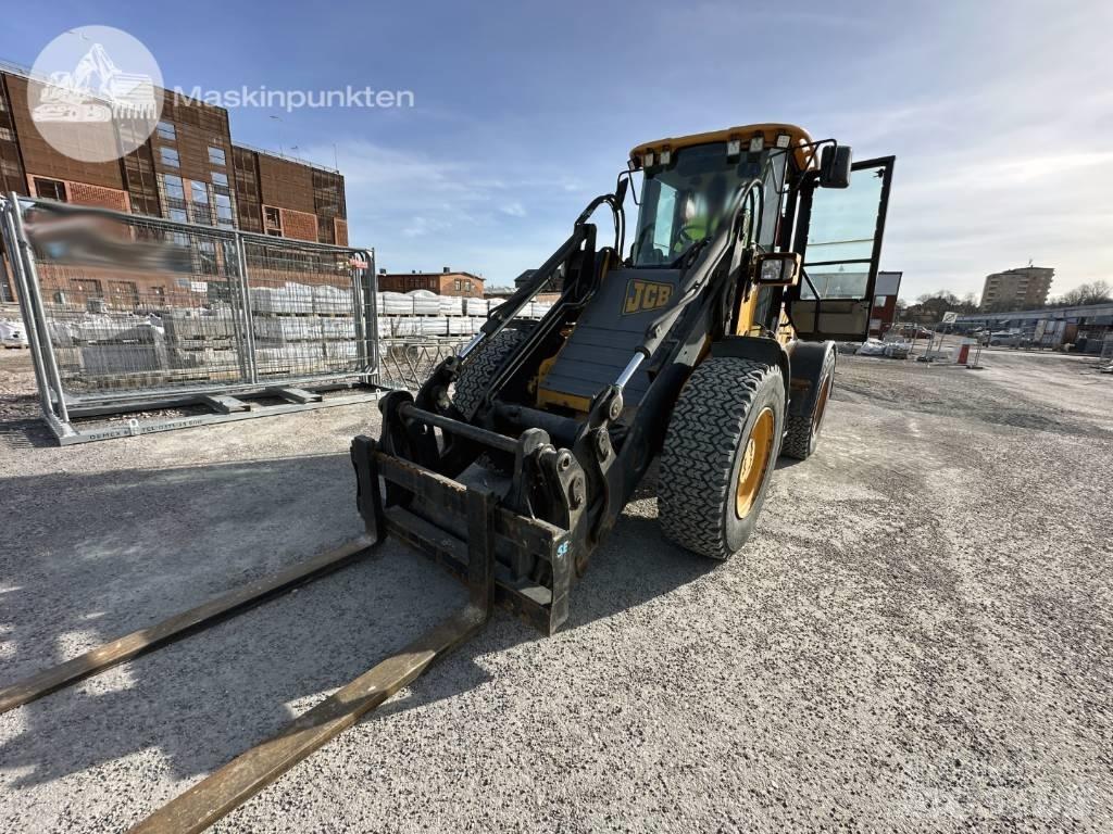 JCB 412 S Колесни товарачи
