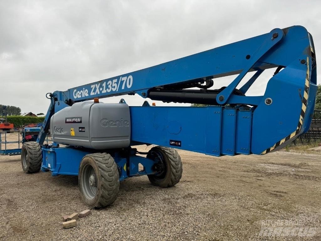 Genie ZX 135/70 Съчленени стрелови подемници