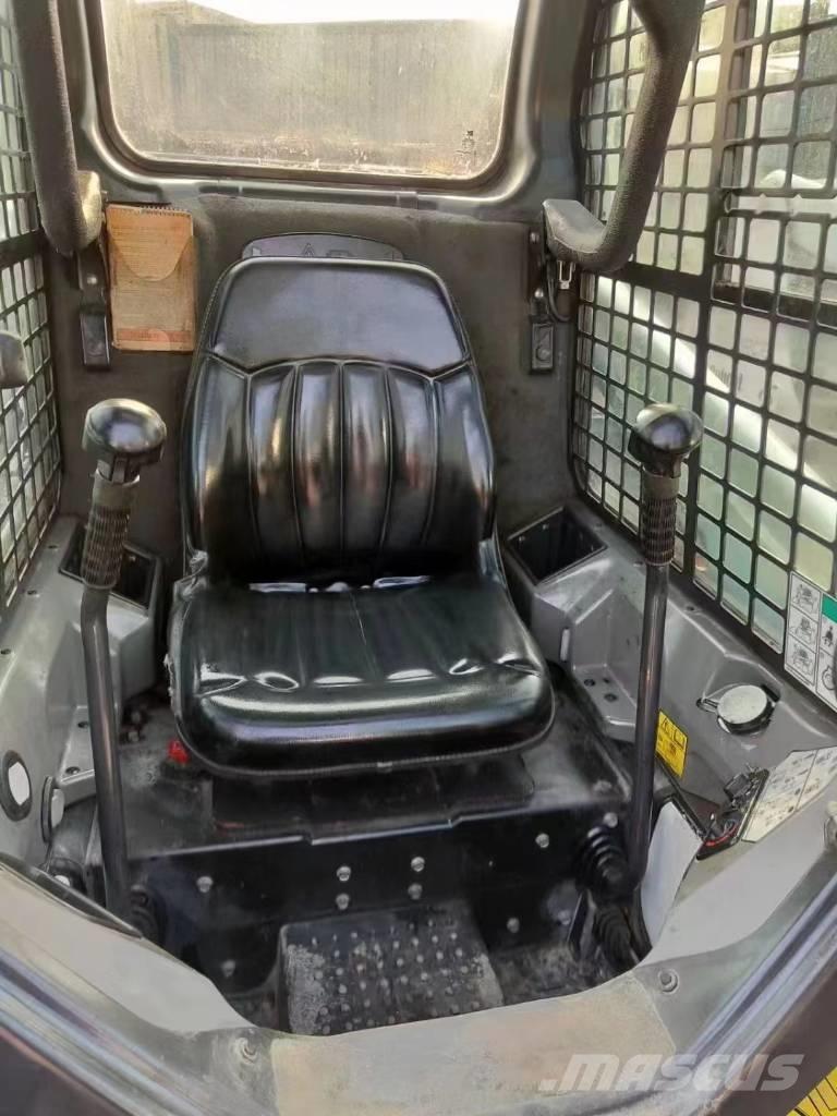 Bobcat S 450 Мини товарачи
