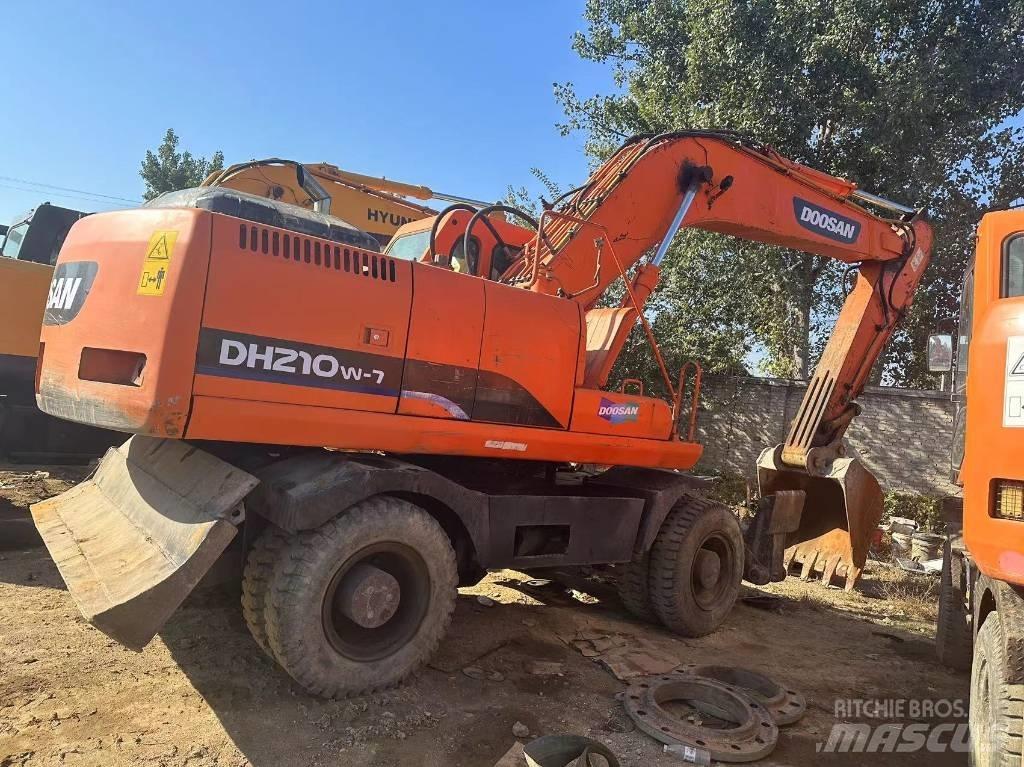 Doosan DH210W-7 Колесни екскаватори