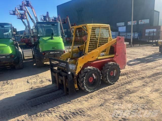 Bobcat S 130 Мини товарачи
