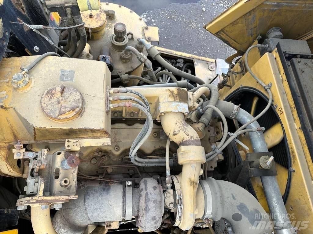 CAT D 300 E Дъмпери/моторни превозни средства