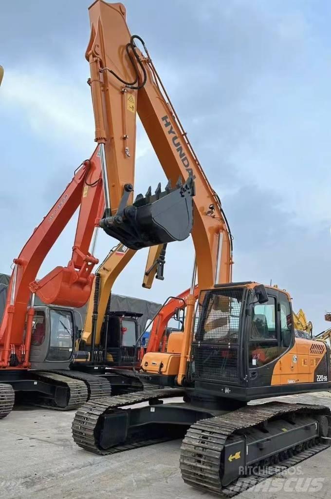 Hyundai 220-9 Верижен екскаватор