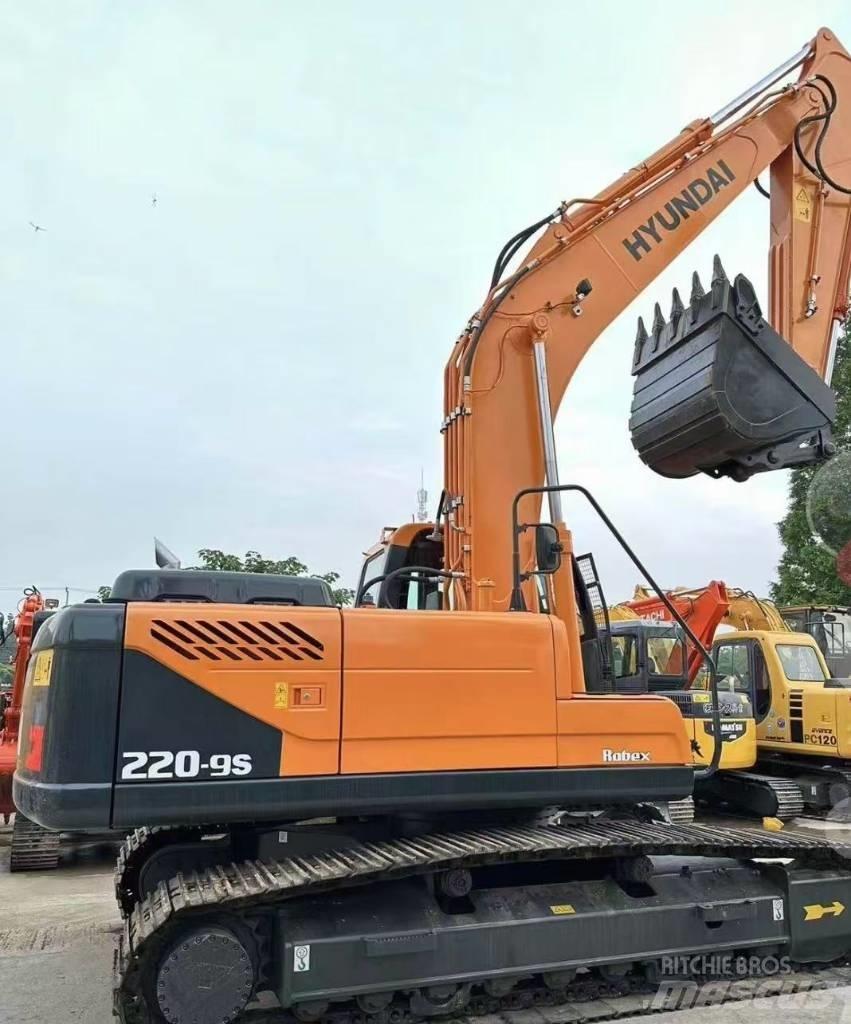 Hyundai 220-9 Верижен екскаватор