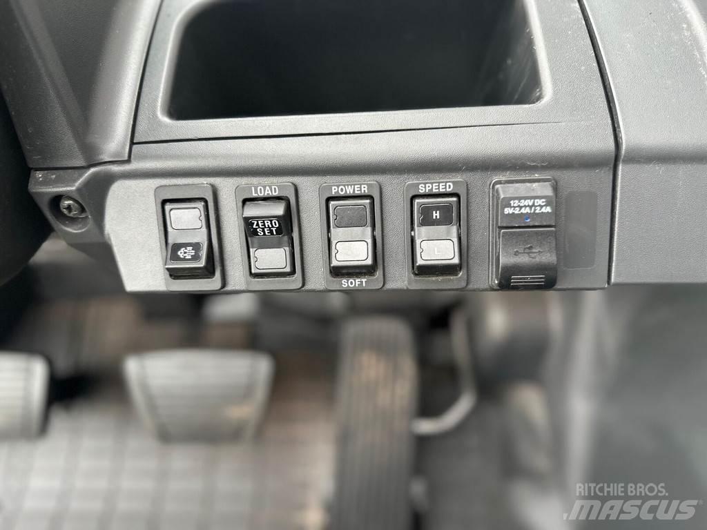Mitsubishi FD25N3 Дизелови камиони