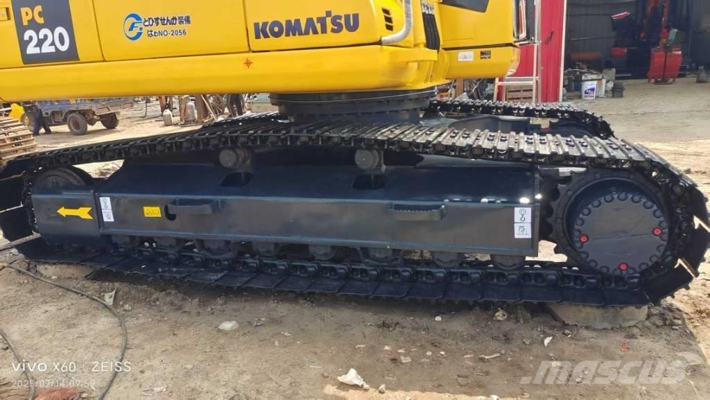 Komatsu 220 Верижен екскаватор