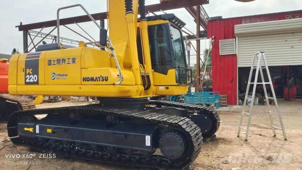 Komatsu 220 Верижен екскаватор